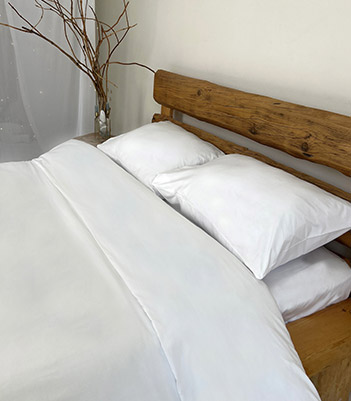 Pościel hotelowa – stripe satyna, satyna czy bawełna premium?